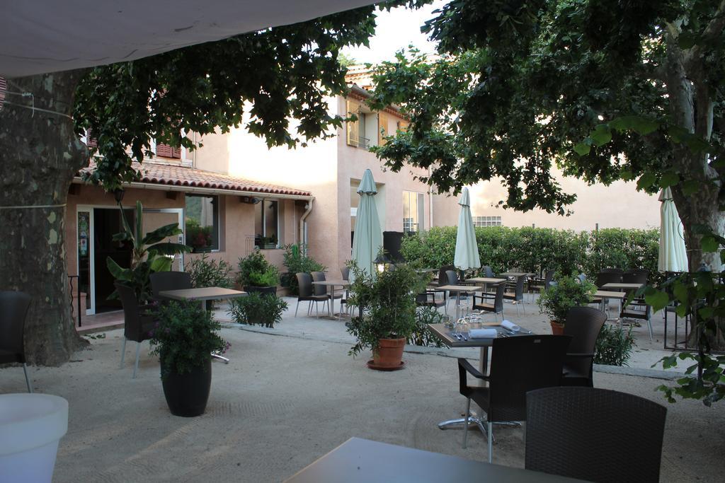 Le Clos Des Acacias Signes Exterior photo